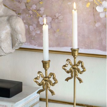 طقم شمعدانات حبتين مصنوع من المعدن المشغول فنتيج ستايل 8046