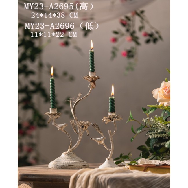 شمعدان معدن معتق بتصميم  الزهور متوفر الحجمين -L4758