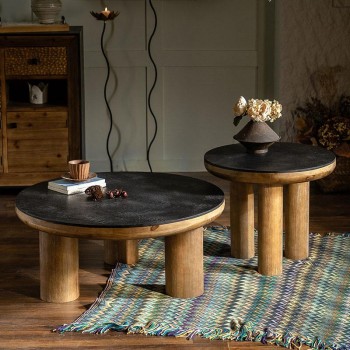 طقم طاولتين بسطح دائري من خشب الصنوبر الطبيعي وبملمس طبيعي متوفر طقم الحجمين L3933