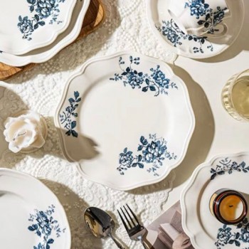 صحن سيراميك فاخر بنقوش زرقاء بتصميم ريفي -L5132