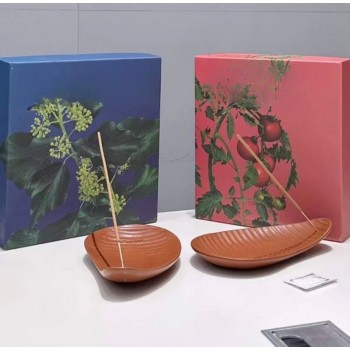 اعواد بخور معطره من من اللبلاب مع قاعده وعطره زهرة الطماطم متوفر نوعين m344