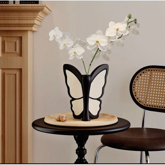 فازه سيراميك بتصميم فراشه مودرن فاخر7284