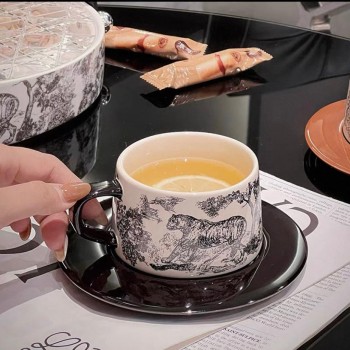 كوب وصحن سيراميك ديور أسود 7086 كوب وصحن سيراميك ديور أسود 7086