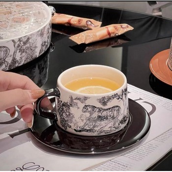 كوب وصحن سيراميك ديور أسود 7086 كوب وصحن سيراميك ديور أسود 7086