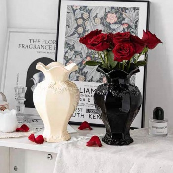 فازه سيراميك بتصميم اوربي فكتوريا متوفر لونين 6959