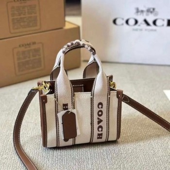 شنطه قوتشي نسائيه عصريه 6892