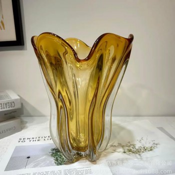 فازه زجاج مودرن بتصميم فاخرL6105