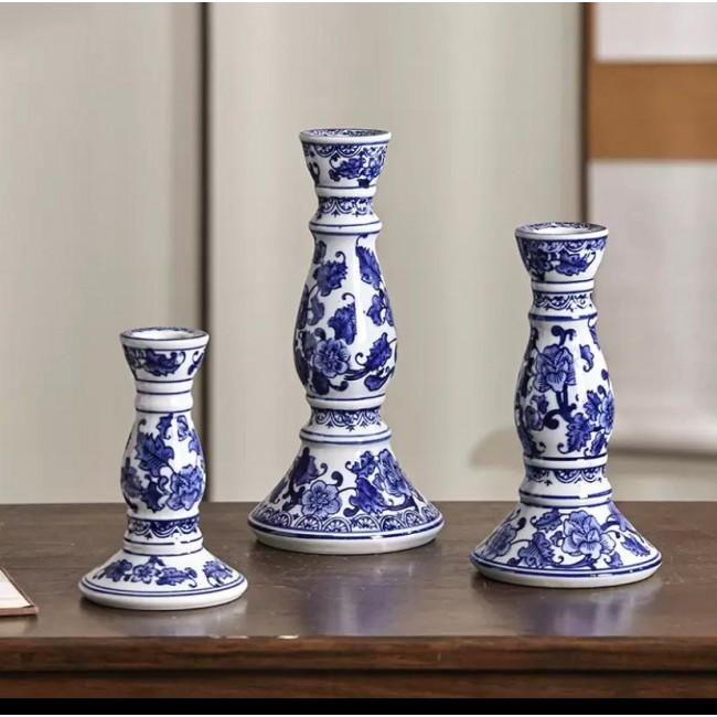 شمعدان سيراميك بنقوش زهور زرقاء متوفر 3 احجام 6988
