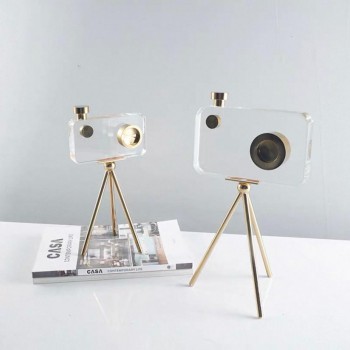 تحفة كامير كريستال قاعدة ذهبية متوفر حجمين 7215