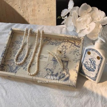 منظم مجوهرات ديور فاخر 7305  مقاس 20cm*30cm