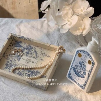 منظم مجوهرات ديور فاخر 7304 مقاس 15cm*20cm