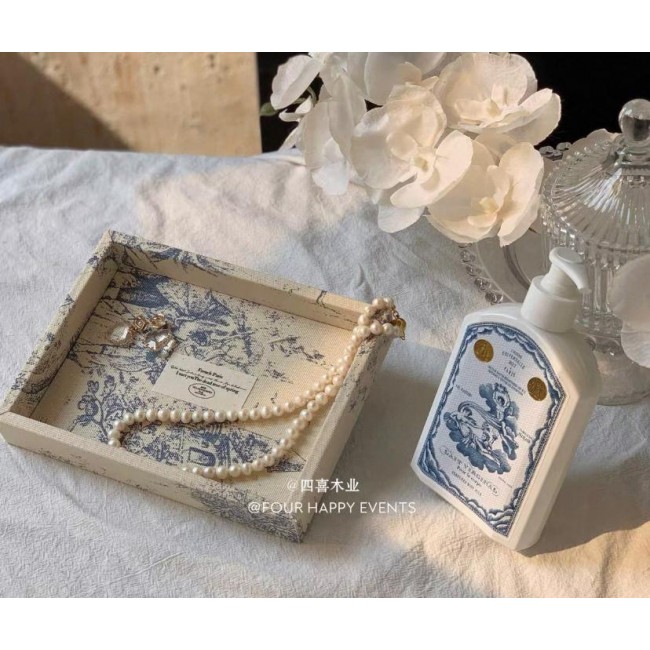 منظم مجوهرات ديور فاخر 7304 مقاس 15cm*20cm