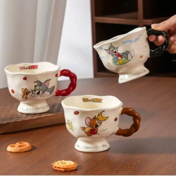 كوب قهوة سيراميك تصميم ديزني متوفر 3 اللوان 7057