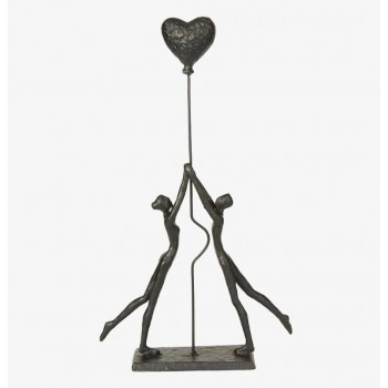 تحفة معدن بتصميم زوجين يحملان بالون على شكل قلب 7040