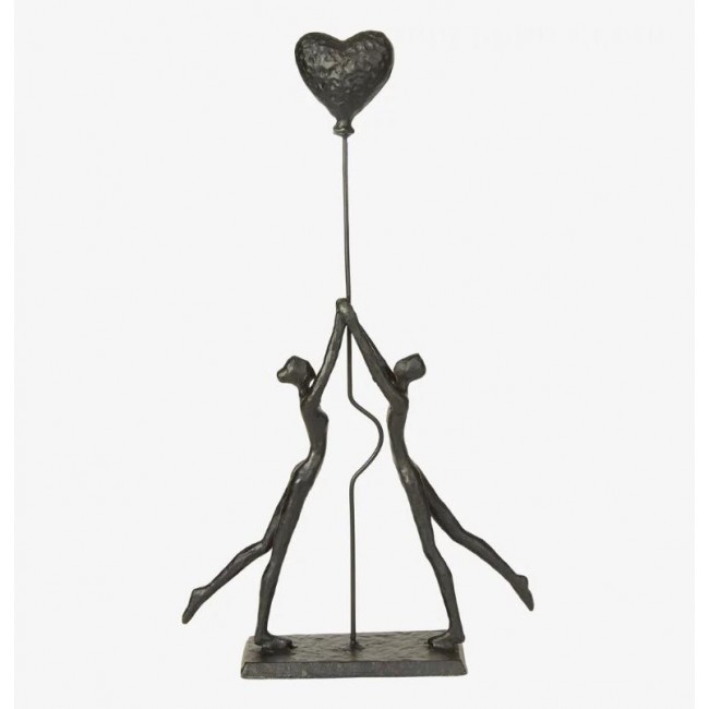 تحفة معدن بتصميم زوجين يحملان بالون على شكل قلب 7040