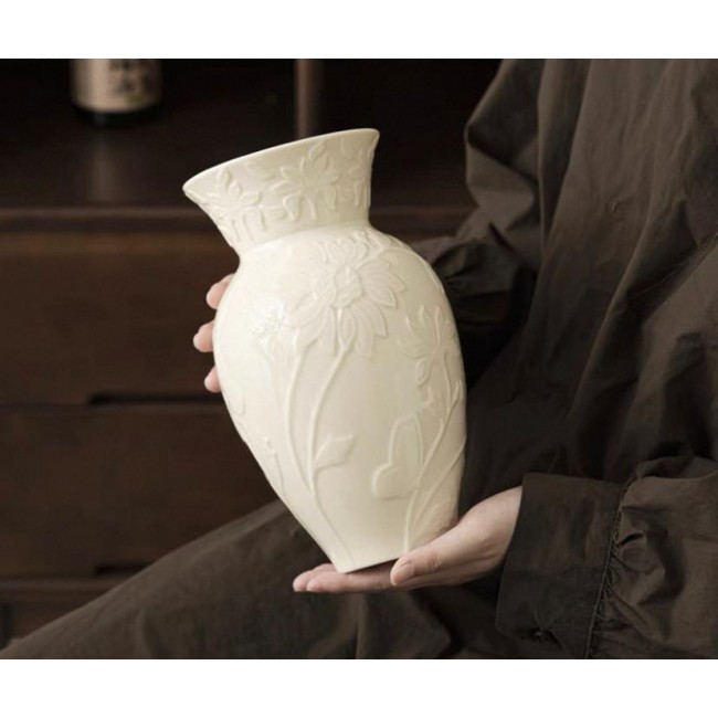 فازة سيراميك بستايل ريفي انيق 8012