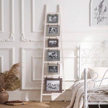 سلم خشب أبيض معتق بتصميم فرنسي بإيطارات مختلفه وأنيقه 7832