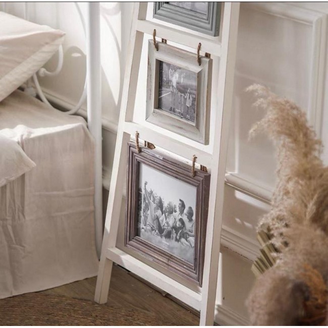 سلم خشب أبيض معتق بتصميم فرنسي بإيطارات مختلفه وأنيقه 7832