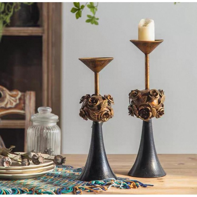شمعدان معدن كلاسيك أنيق متوفر حجمين 7857