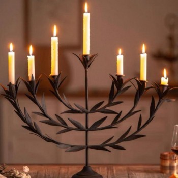 شمعدان معدن معتق بتصميم أوربي كلاسيك 8060