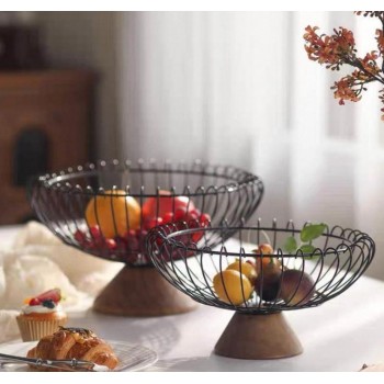 سلة فواكه معدن بقاعده خشب متوفر الحجمين 8083