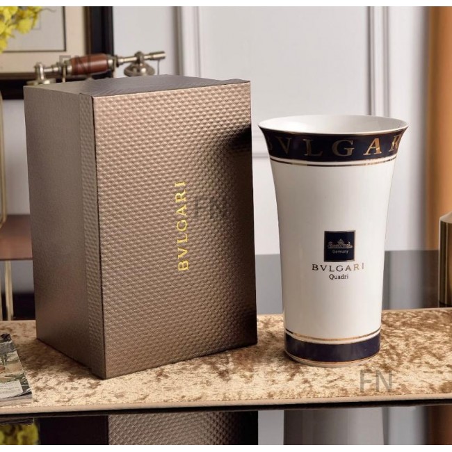 فازه سيراميك  BVLGARI بتصميم أنيق L7931