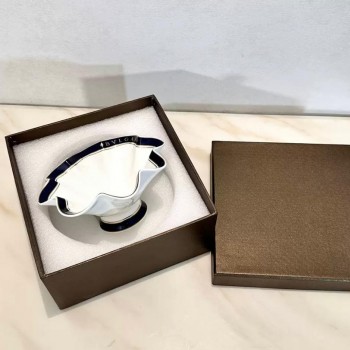 صحن سيراميك  BVLGARI بتصميم الورد 7936