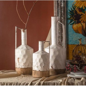 فازة معدن أبيض معتق بتصميم أوربي متوفر 3 احجام 7842