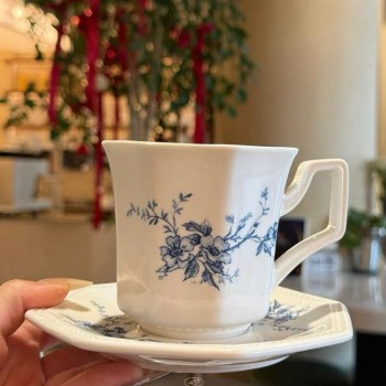 كوب شاي وصحن سراميك فاخر على الطراز الاروبي 7161