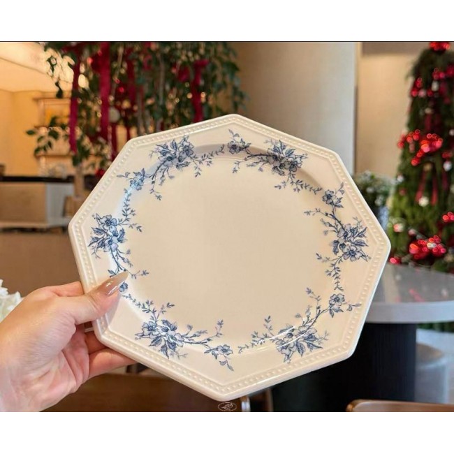 صحن سراميك بنقوش زهور زرقاء 7162 صحن سراميك بنقوش زهور زرقاء 7162