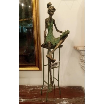 تحفة معدن بتصميم بنت فن أبداعي برتفاع 60cm 07025 تحفة معدن بتصميم بنت فن أبداعي برتفاع 60cm 07025