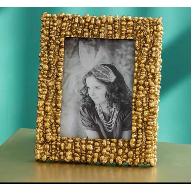 برواز صور بإطار ذهبي بتصميم حبيبات أنيقه 7640