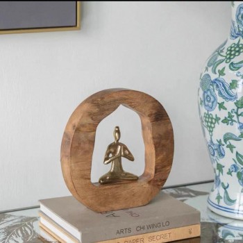 تحفة يوغا معدن بإطار خشبي بتصميم مودرن 7420