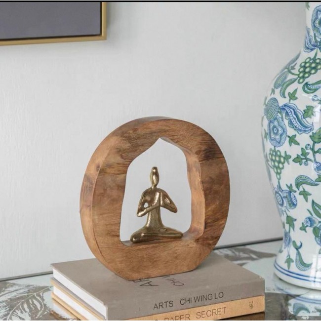 تحفة يوغا معدن بإطار خشبي بتصميم مودرن 7420
