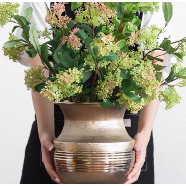 فازة معدن ذهبي أنيق ملائم لديكور المنزل متوفر الحجمين 7536