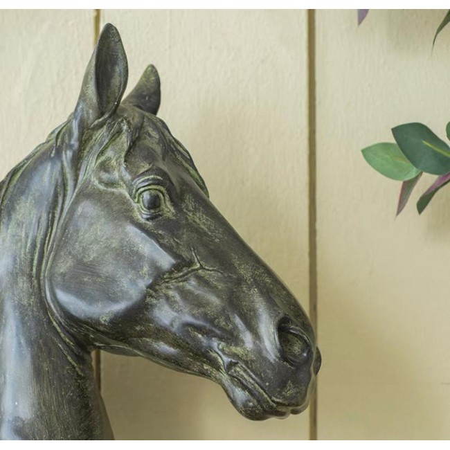 تحفة حصان بقاعده مثالي لديكور المنزل 572