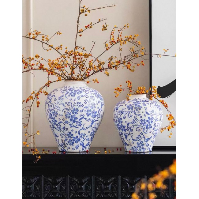 فازة سيراميك بنقوش الورد بتصميم ريفي أوربي متوفر الحجمين 7526