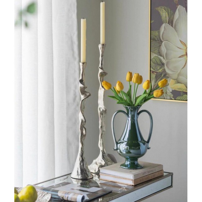 شمعدان معدن فضي بستايل أوربي فاخر متوفر الحجمين 7552