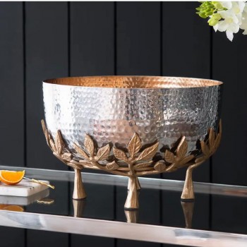 صحن تقديم معدن مطروق يدويا على الطراز الاروبي 7429