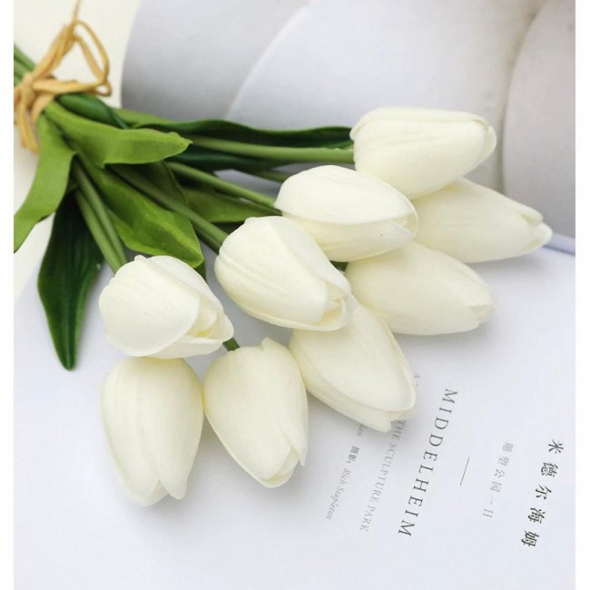 بوكيه ورد توليب تحاكي الطبيعه أنيقه وعالية الجوده 7679