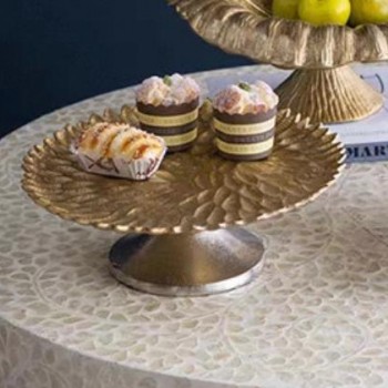 صينية ستاند تقديم معدن ذهبي مشغوله يدويا مثالي لديكور المنزل 7607