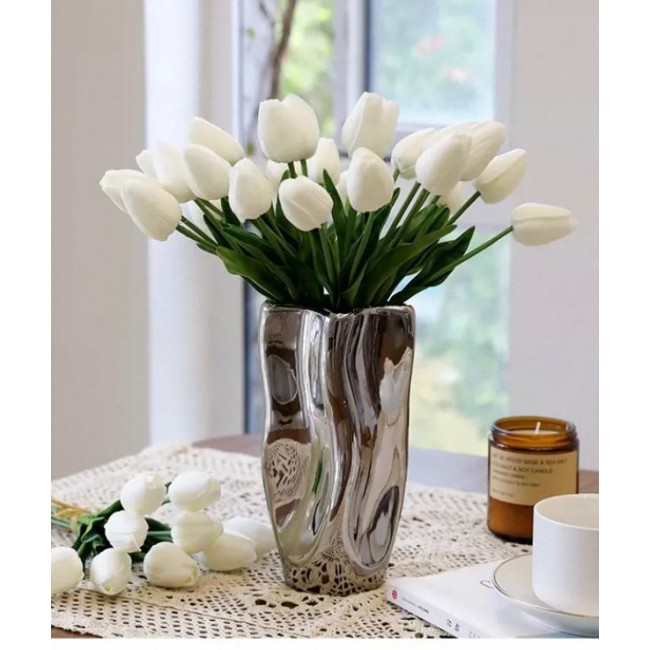 بوكيه ورد توليب تحاكي الطبيعه أنيقه وعالية الجوده 7679