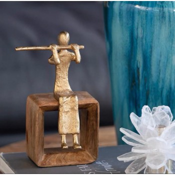 تحفة عازف معدن بقاعده خشبيه على الطراز الاروبي 7422