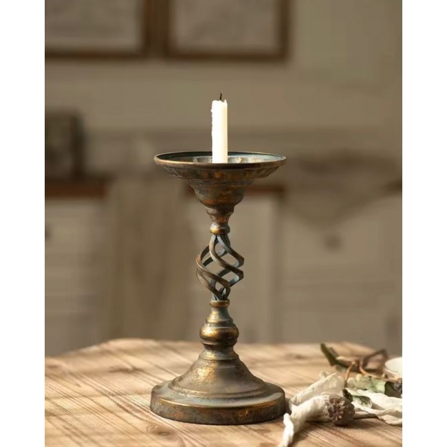 شمعدان معدن معتق بتصميم اوربي كلاسيك متوفر الحجمين -5759