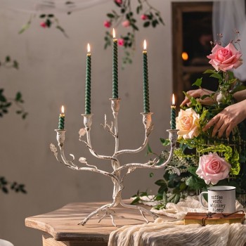 شمعدان حامل شموع معدن معتق بتصمي ريفي اوربي -5724 شمعدان حامل شموع معدن معتق بتصمي ريفي اوربي -5724