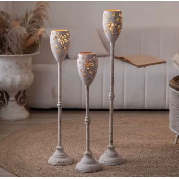 شمعدان حامل شموع معدن معتق بتصميم اوربي انيق متوفر 3 احجام- L5768