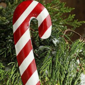 تعليقه شتويه معدن بتصميم حلوى -L6498