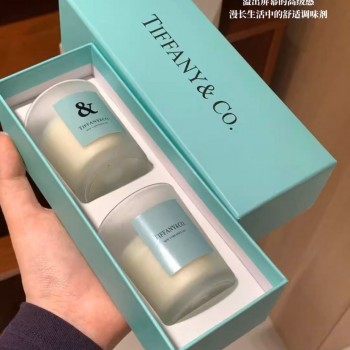 شمعه تيفاني برائحه منتشره -L5018 شمعه تيفاني برائحه منتشره -L5018