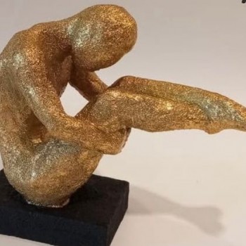 تحفه ذهبي رياضي من راتنج-6154