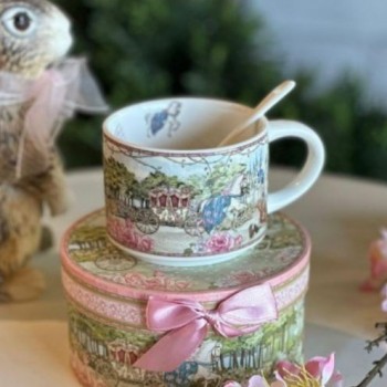 كوب سيراميك انيق وملعق مع علبه هديه-L5866